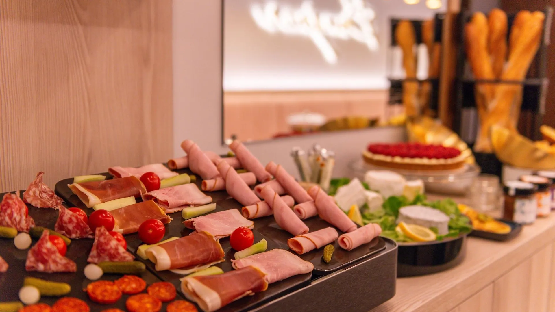 Le Milie Rose Hotel 4*